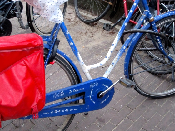 Julia Willard Falling Off Bicycles, Amsterdam bikes